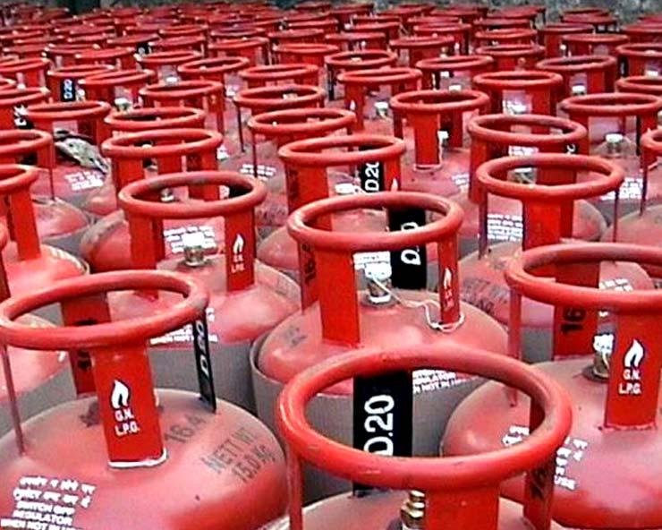 लगातार तीसरे महीने कमर्शियल गैस सिलेंडर की कीमतों में कटौती 1 1001692598