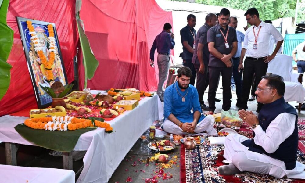 CM Vishwkarma Pooja