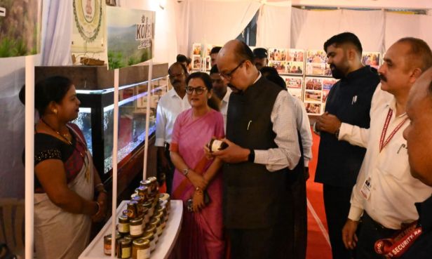 Governor launches Peanut Butter Honey Flavored product in Korea