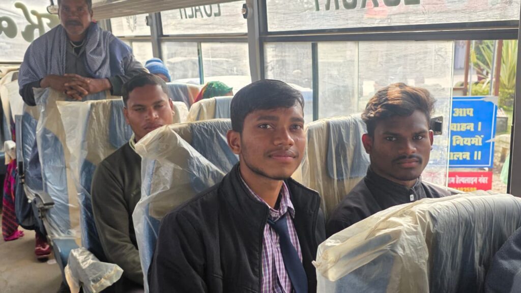 प्रगति की नई कहानी: मुख्यमंत्री ग्रामीण बस योजना से सफर हुआ आसान 2 1770118398 ba99773c3041660e7fd7