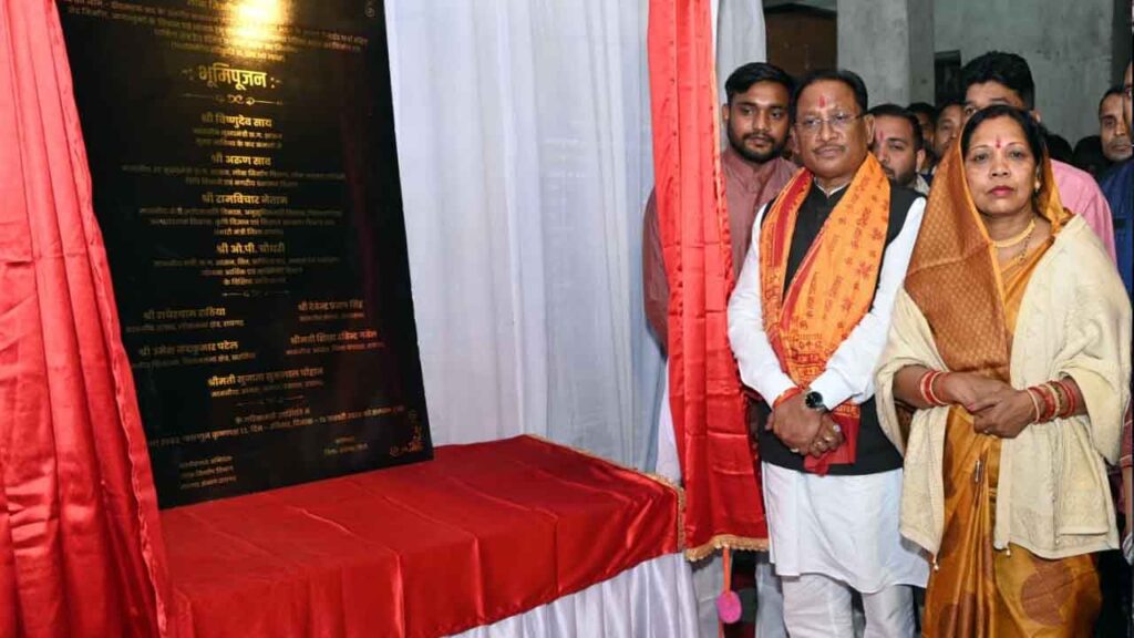 श्रद्धा और आस्था का प्रमुख केंद्र है बाबा धाम: सीएम साय 1 बाबा धाम 02