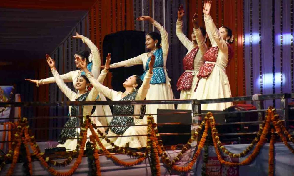 मैनपाट समापन 01